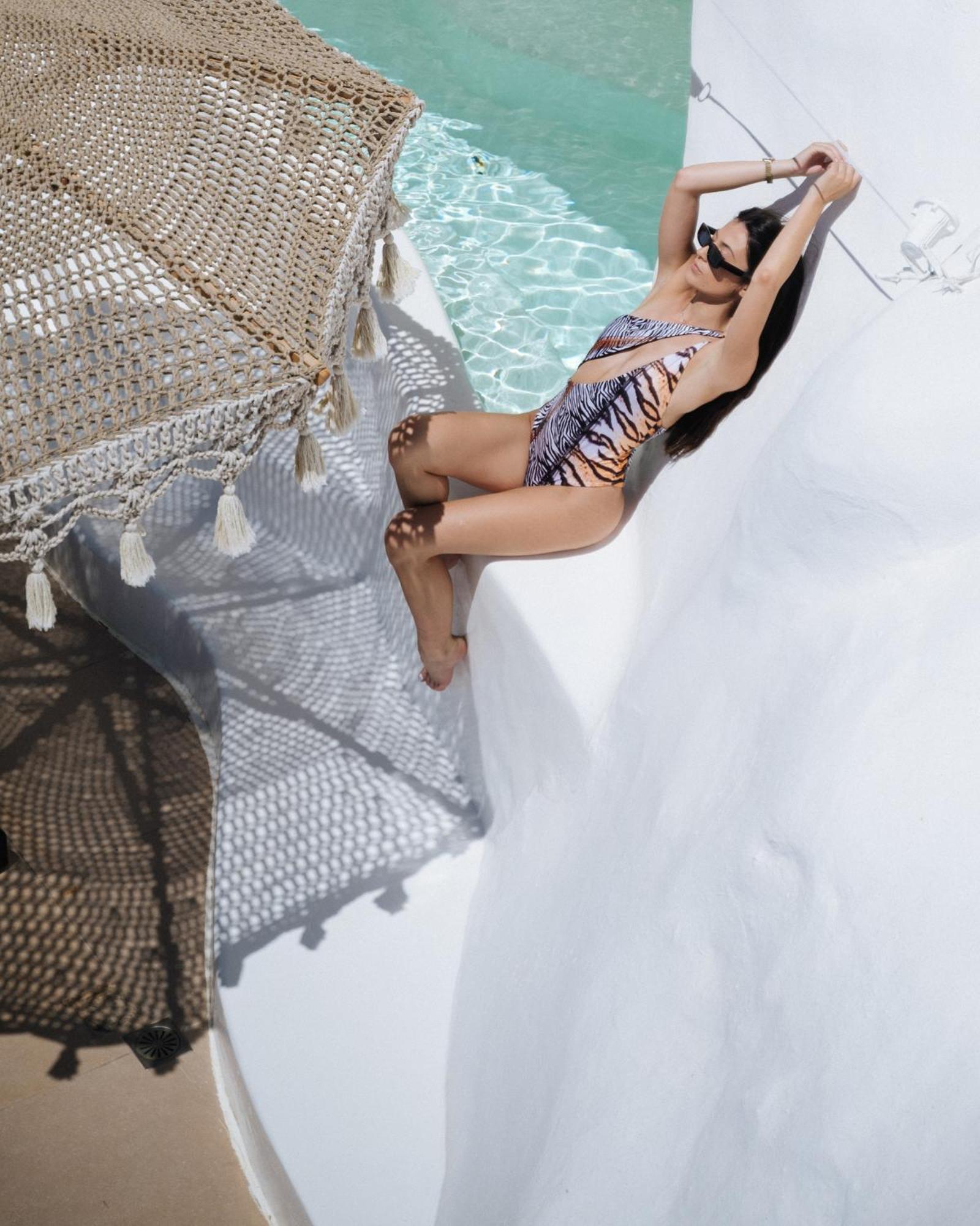 Apeiron Blue Santorini - Sustainable Adults Only 14 Plus ฟิรา ภายนอก รูปภาพ