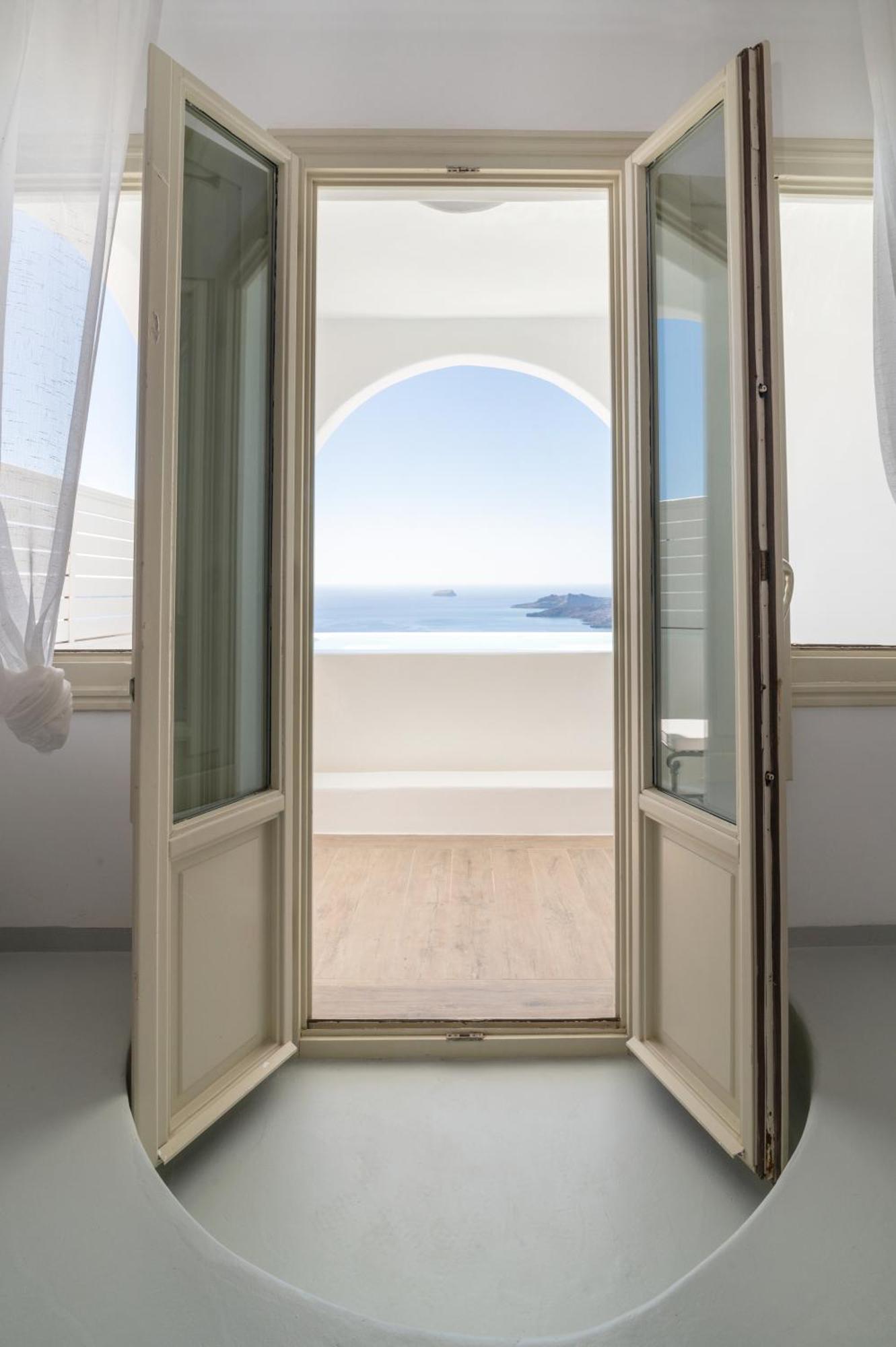 Apeiron Blue Santorini - Sustainable Adults Only 14 Plus ฟิรา ภายนอก รูปภาพ