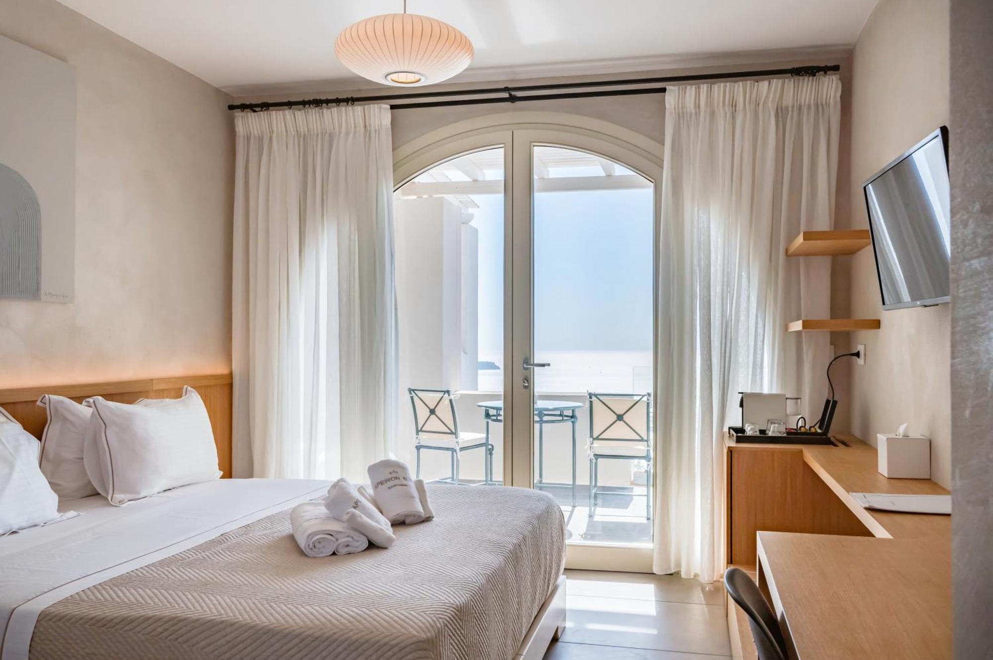 Apeiron Blue Santorini - Sustainable Adults Only 14 Plus ฟิรา ภายนอก รูปภาพ